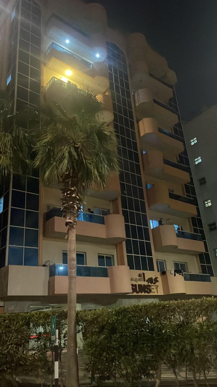 Capsule Bed Hotel Dubai Exterior photo
